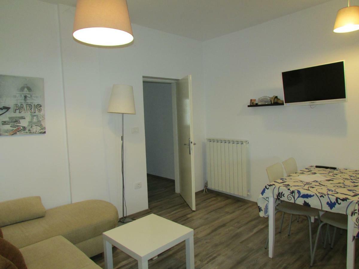 Apartment Karmen Umag Exterior foto